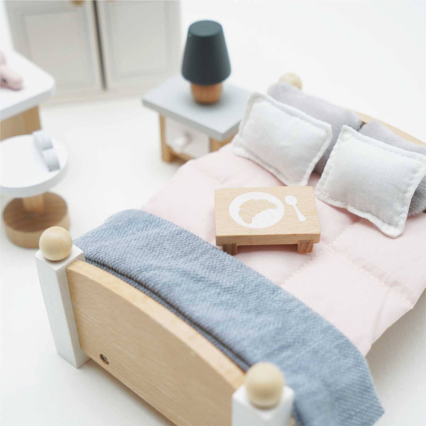 Le Toy Van Wooden Dolls House Furniture Set - Bedroom - Grace and Fox