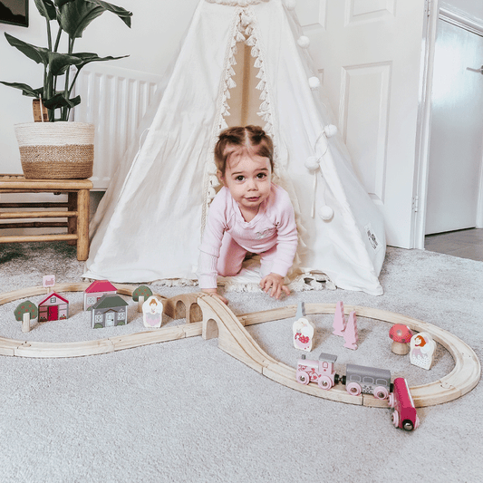 Bigjigs Rail - Fairy Figure of Eight Train Set - Grace and Fox