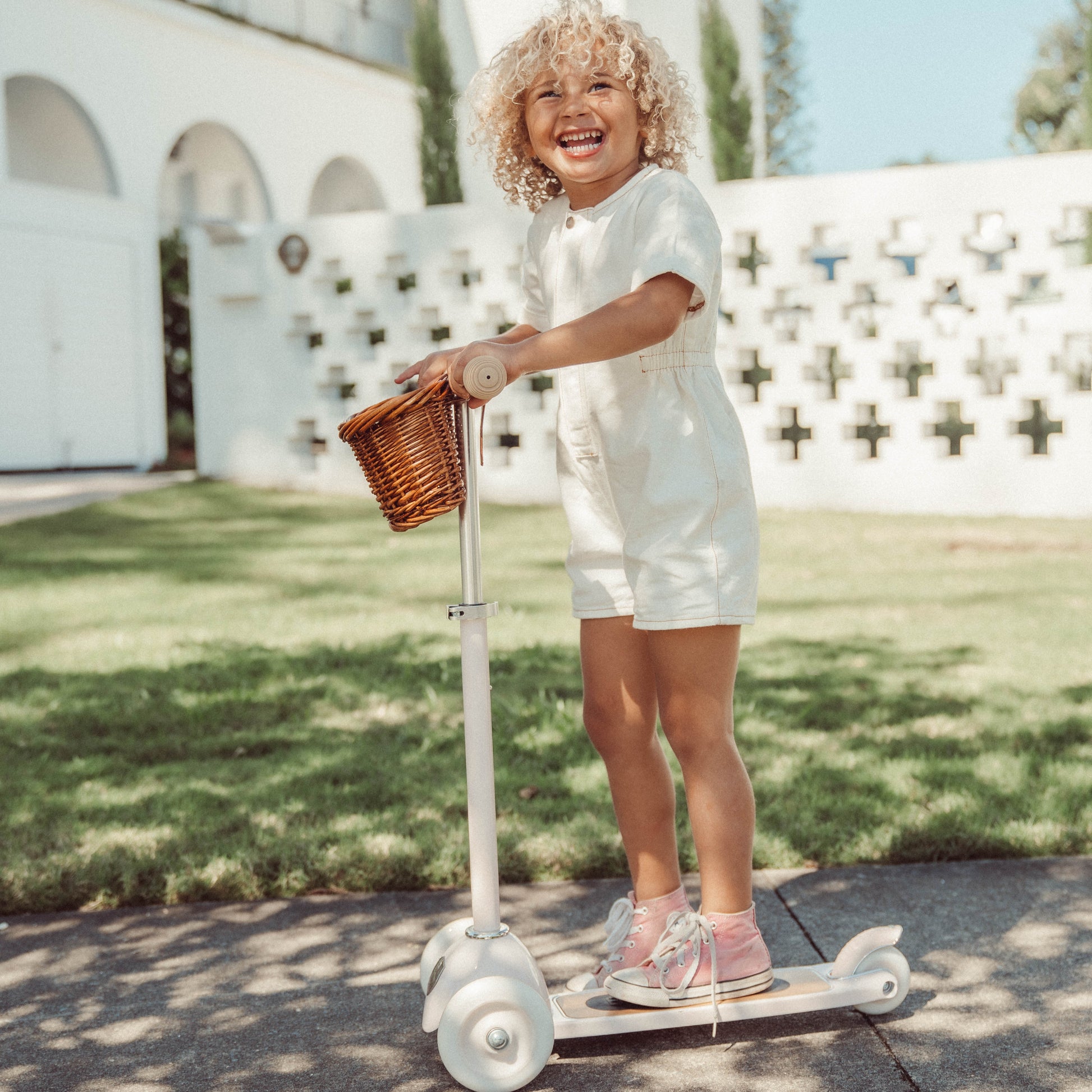 Banwood Scooter - Cream - Grace and Fox