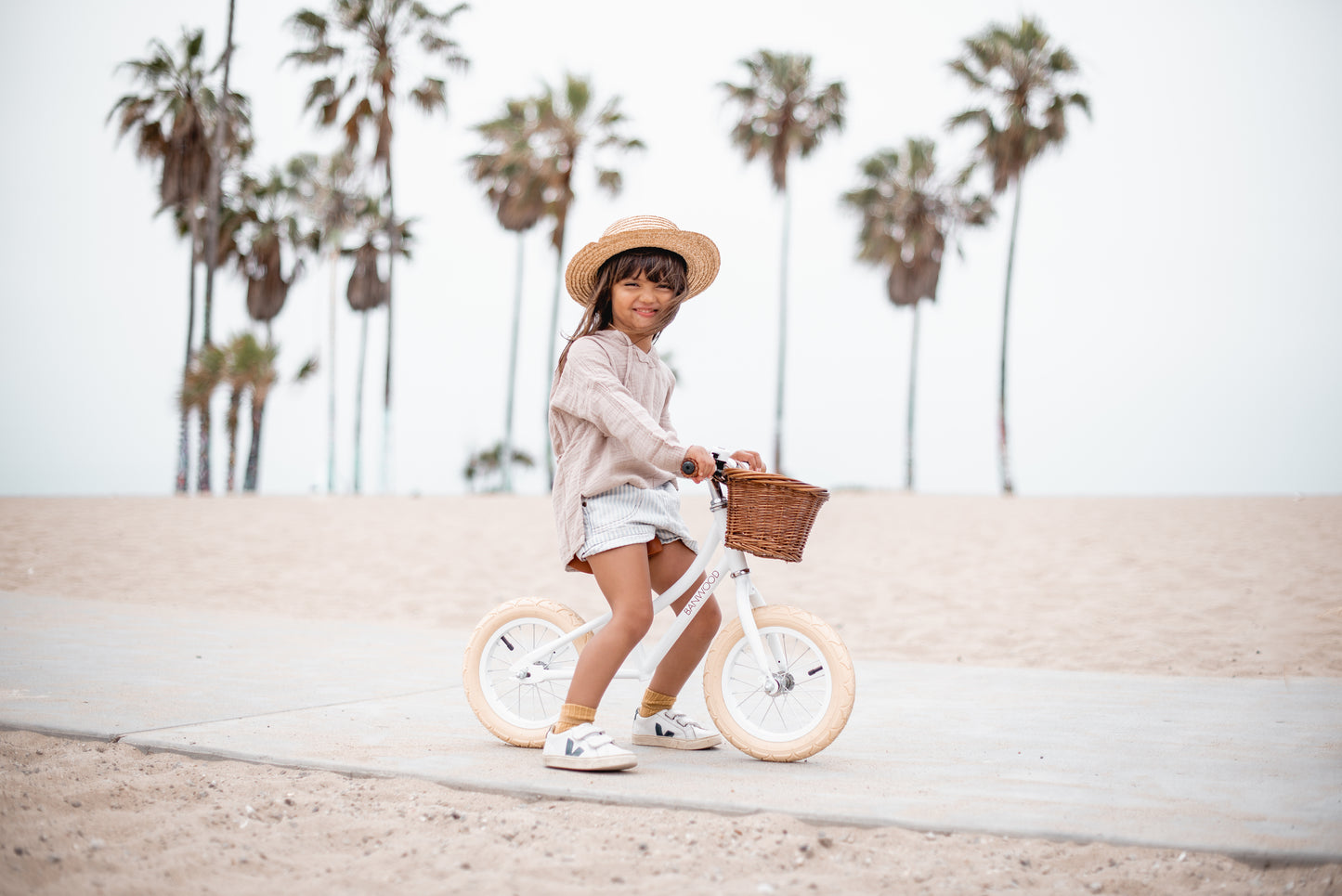Banwood Vintage Balance Bike - White - Grace and Fox