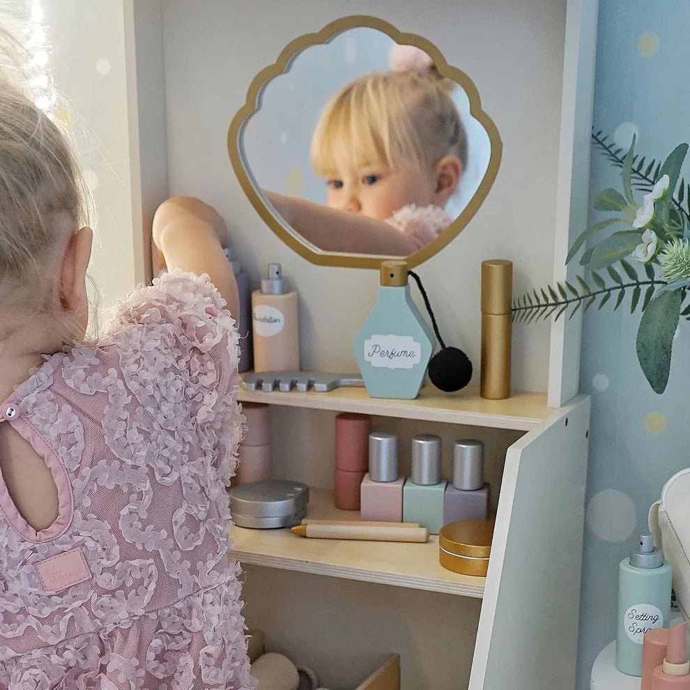 Jabadabado Wooden Beauty Salon - Grace and Fox