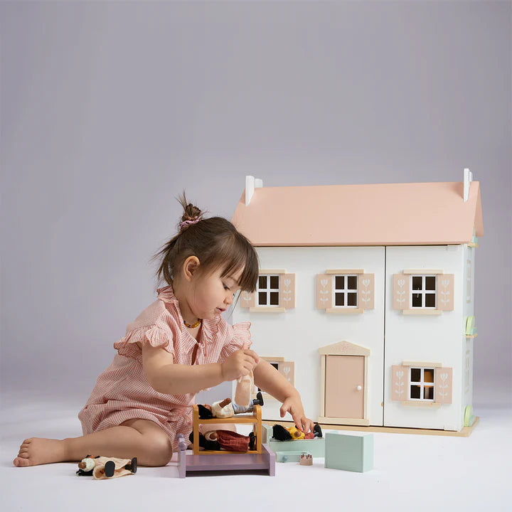 Mentari Wooden Dolls House - Clover - Grace and Fox