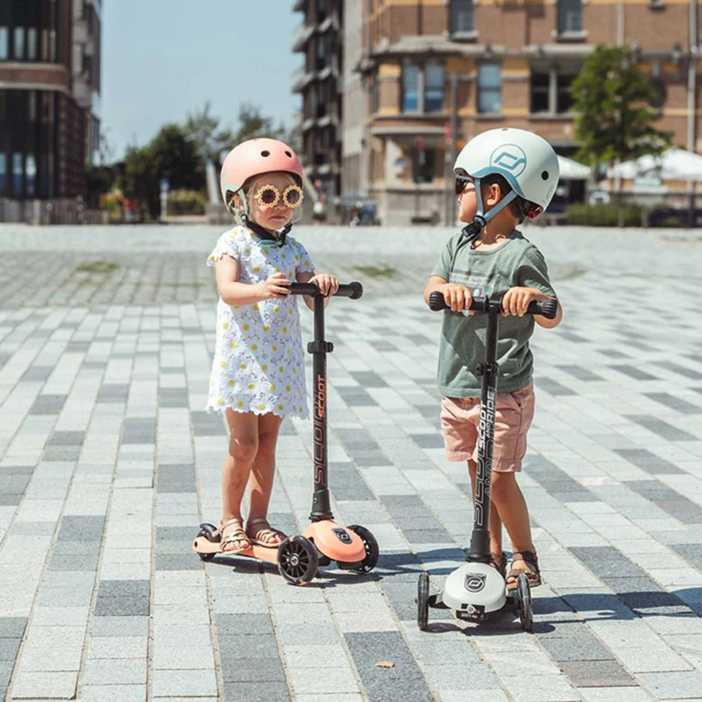 Scoot & Ride Highwaykick 3 LED Scooter - Peach - Grace and Fox