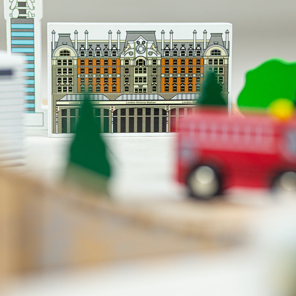 Tidlo City of London Wooden Train Set - Grace and Fox