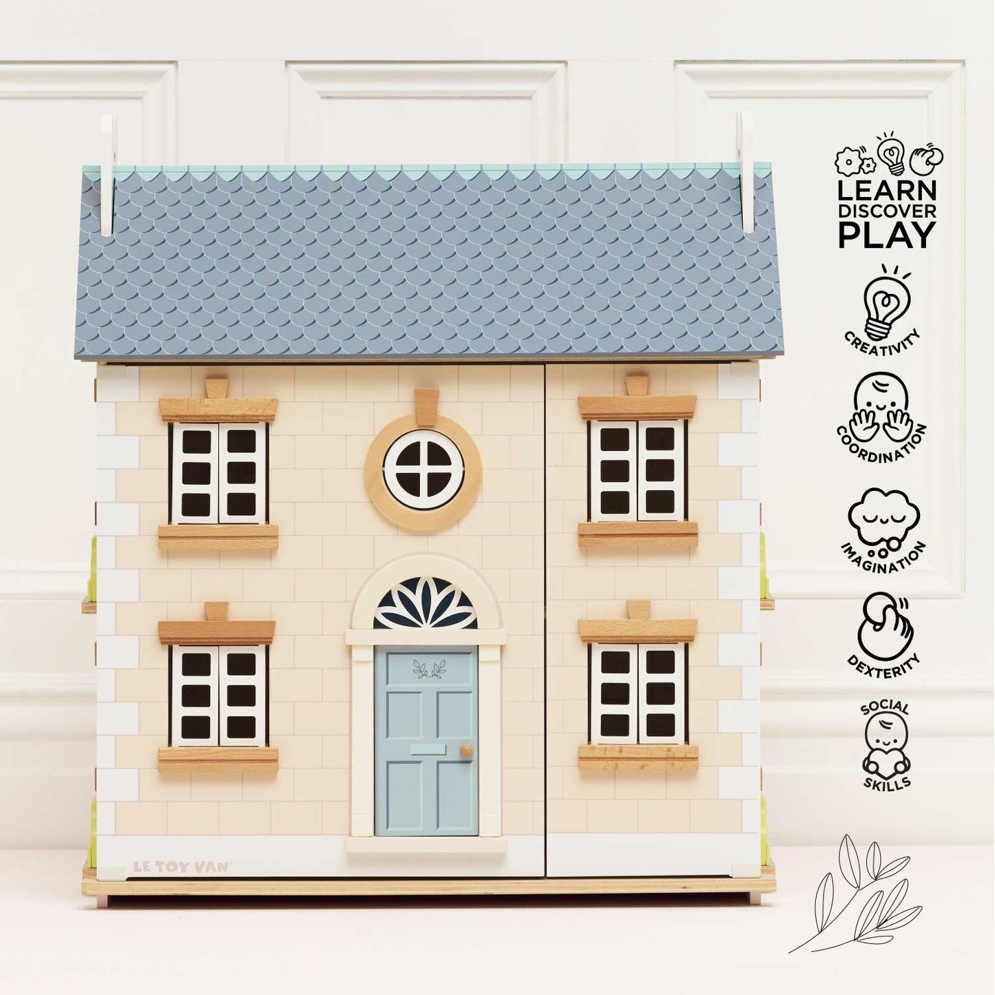 Bay Tree Wooden Dolls House - Grace and Fox