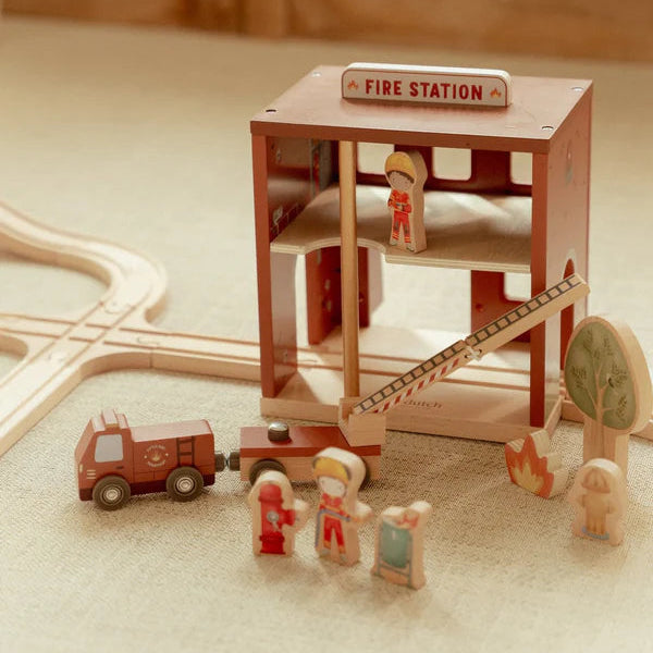 Little Dutch - Fire Station FSC - Grace and Fox