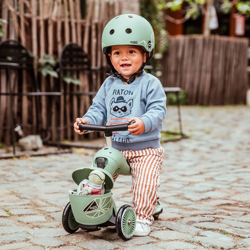 Scoot & Ride Highwaykick 1 Lifestyle Scooter - Green Lines - Grace and Fox