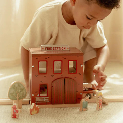 Little Dutch - Fire Station FSC - Grace and Fox