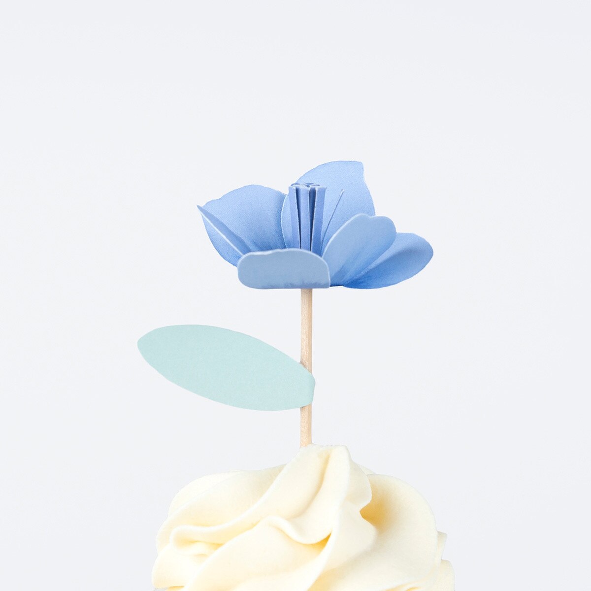 Meri Meri Meadow Unicorns Cupcake Kit (x24 Toppers) - Grace and Fox