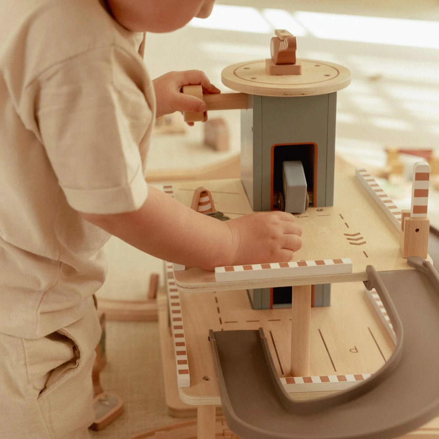 Little Dutch Wooden Parking Garage