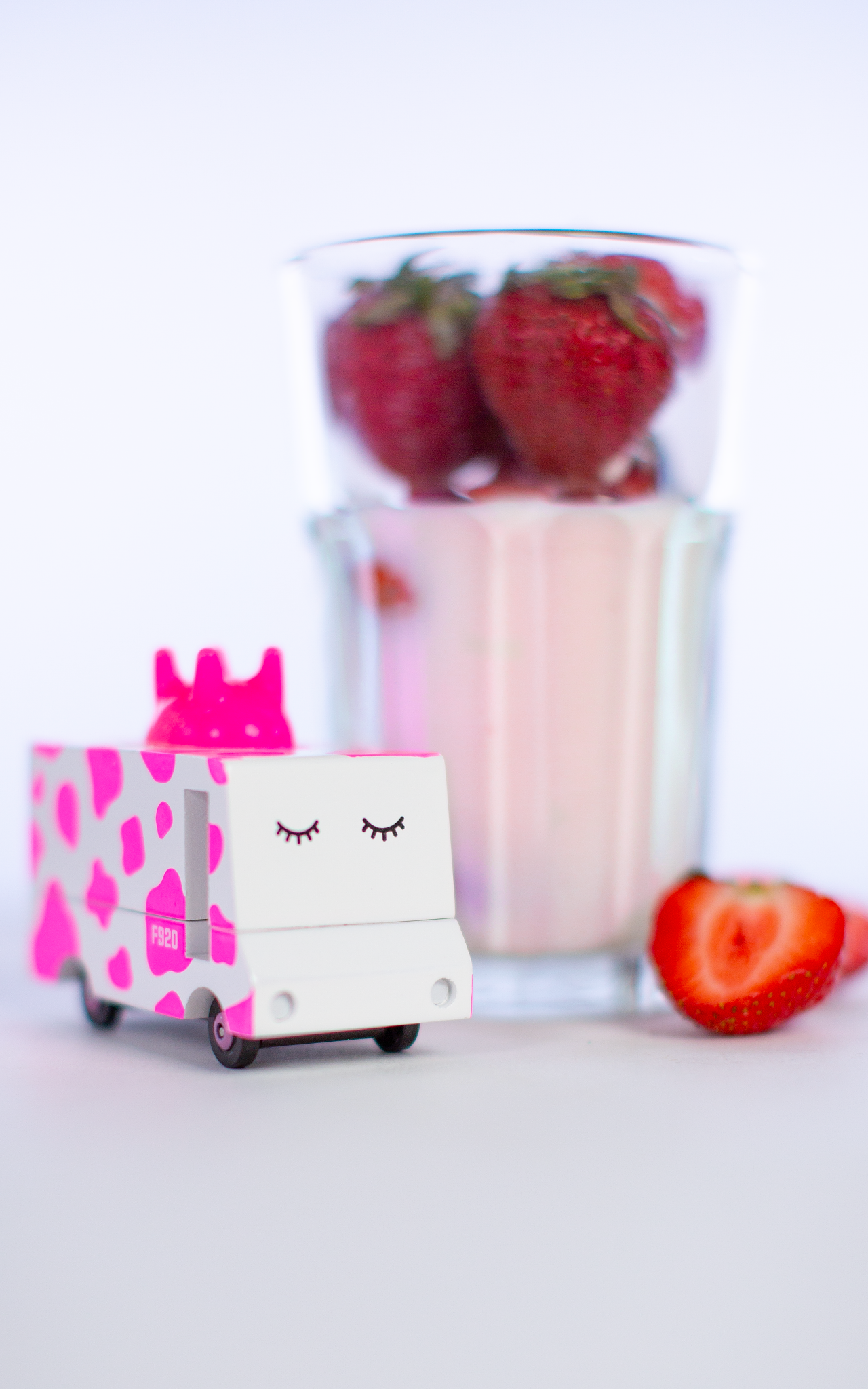 Candylab - Strawberry Moo Candyvan - Grace and Fox
