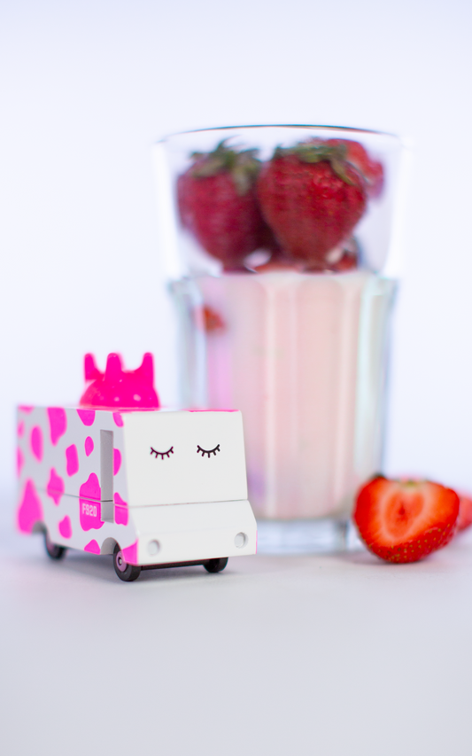 Candylab - Strawberry Moo Candyvan - Grace and Fox