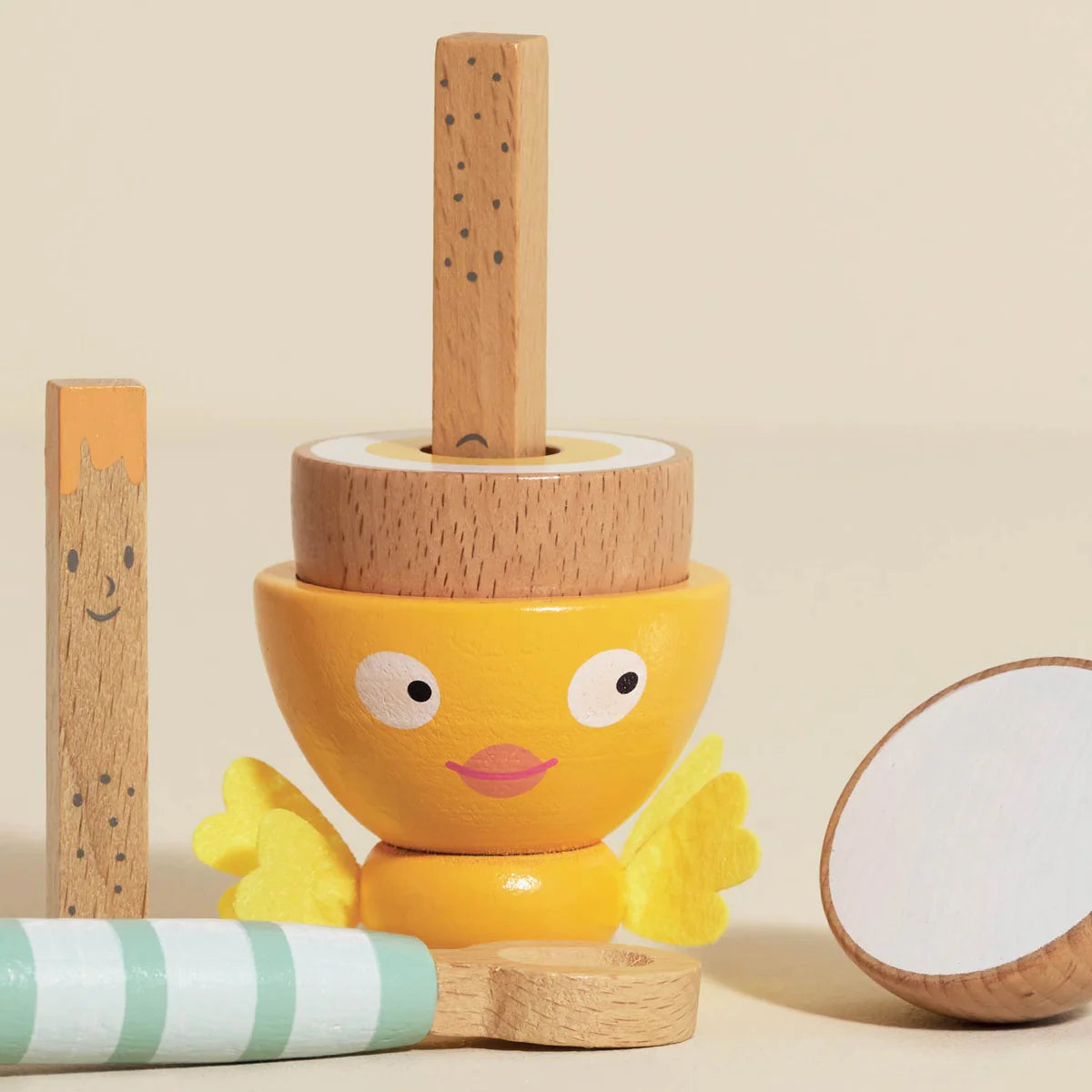 Le Toy Van Wooden Egg Cup & Soldiers - Grace and Fox