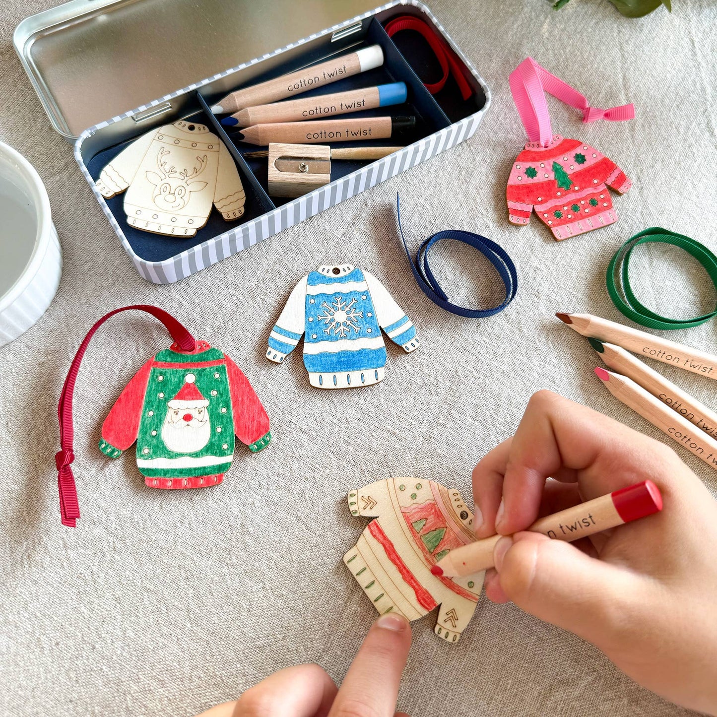 Cotton Twist Wooden Christmas Jumper Decoration Kit
