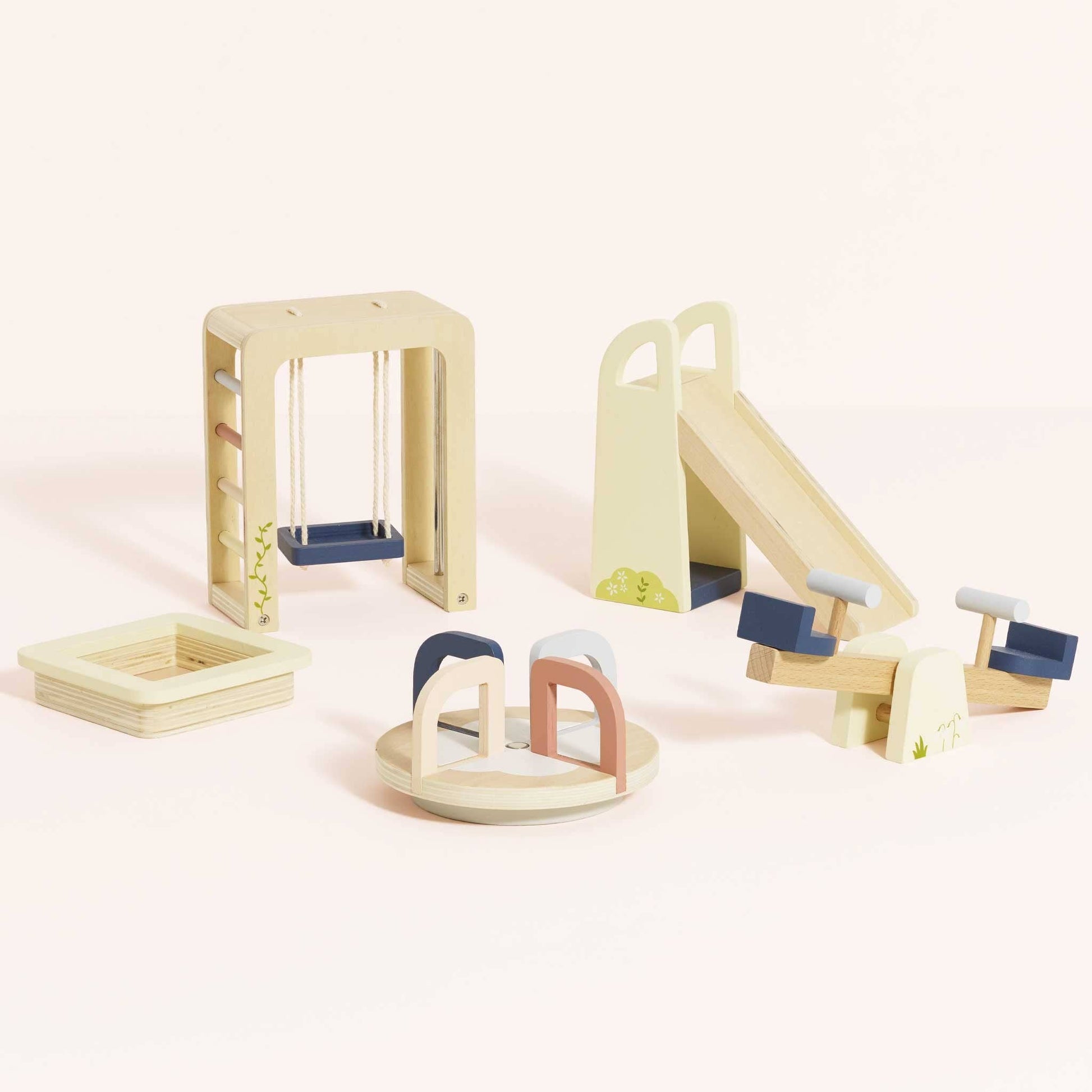 Le Toy Van Dolls House - Outdoor Play Furniture Set - Grace and Fox