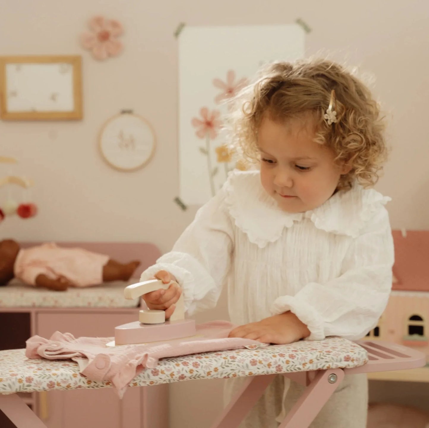 Little Dutch Ironing Board FSC