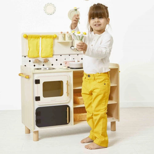 Janod Shiny Grandma Large Wooden Kitchen