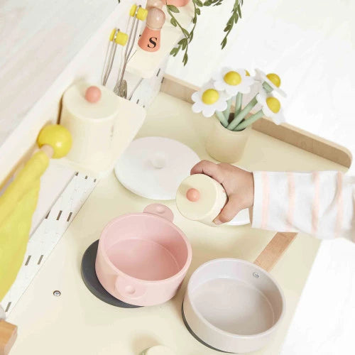 Janod Shiny Grandma Large Wooden Kitchen